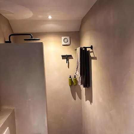 Bed & Breakfast Luxe Ruime Studio's 38
