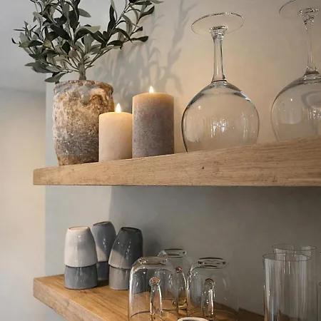 Bed & Breakfast Luxe Ruime Studio's 38 Velden