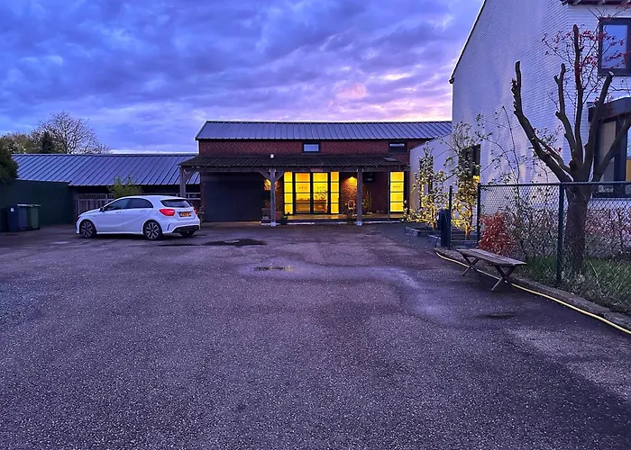 Bed & Breakfast Luxe Ruime Studio's 38 Velden